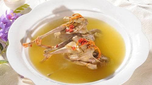 炖汤嘌呤高吗？不同食材炖汤的嘌呤含量解析