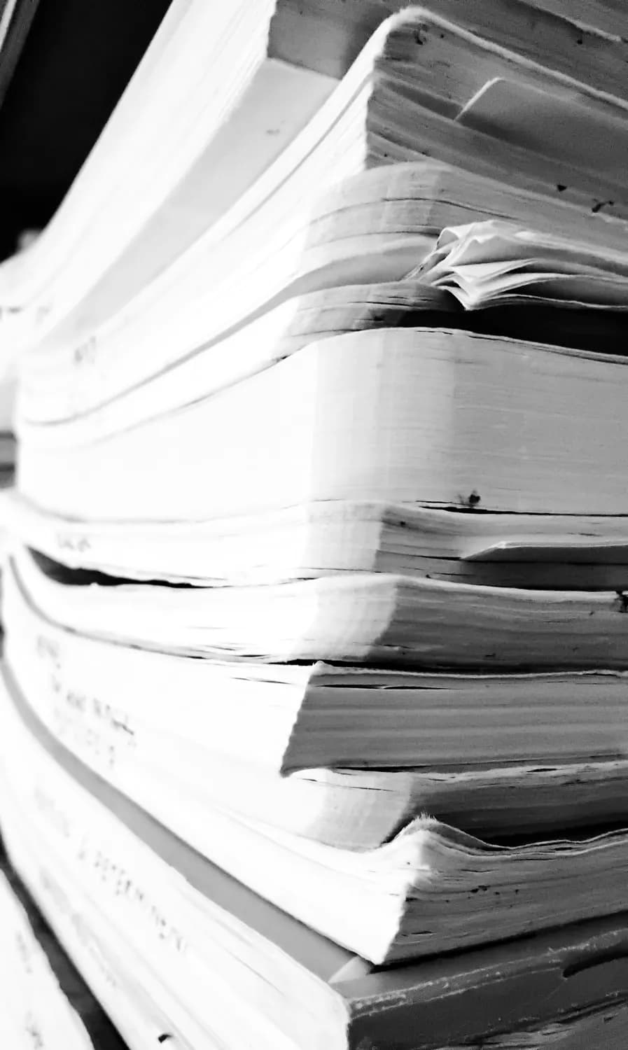 科研论文结构关键要素研究：从选题到发表的全程指南