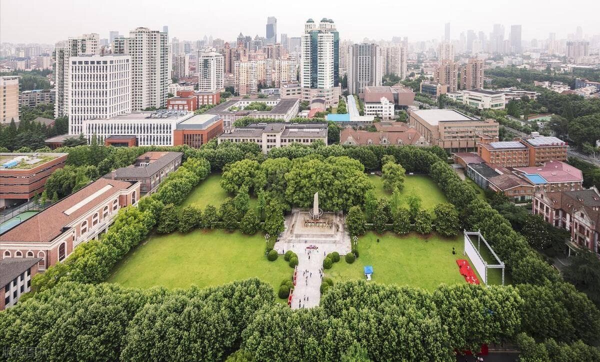 中国顶尖的70所大学：上海交大第3，浙江大学第5，西北工大第19