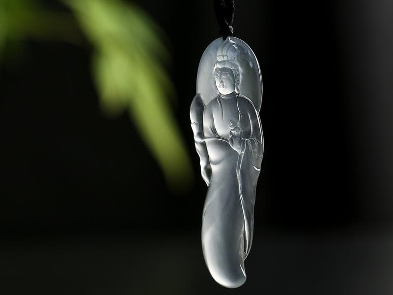 俄罗斯玉与和田玉的区别是什么