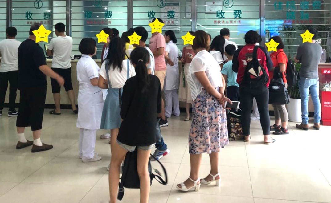 16岁东北少女白癜风蜕变记：蓝氧医学显神效，重拾青春自信笑容