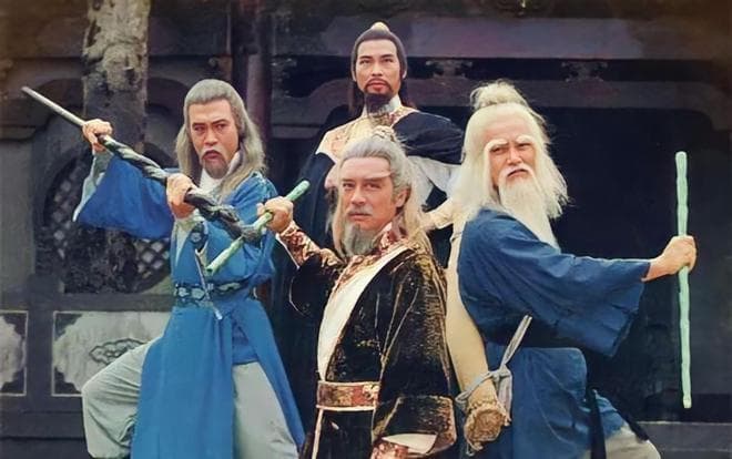 五绝都不用剑，他们比武为何叫华山论剑，人到中年才懂金庸的深意