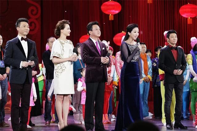 揭秘春晚观众来源：赵本山道出实情，现场观众都是“不简单的人物”
