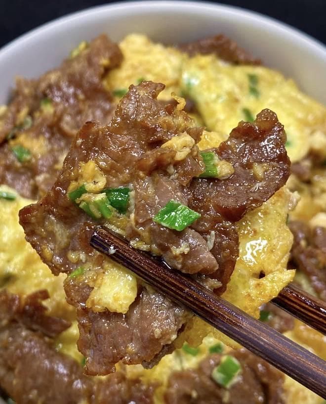 10分钟轻松学会！牛肉滑蛋，家常美味的极致享受