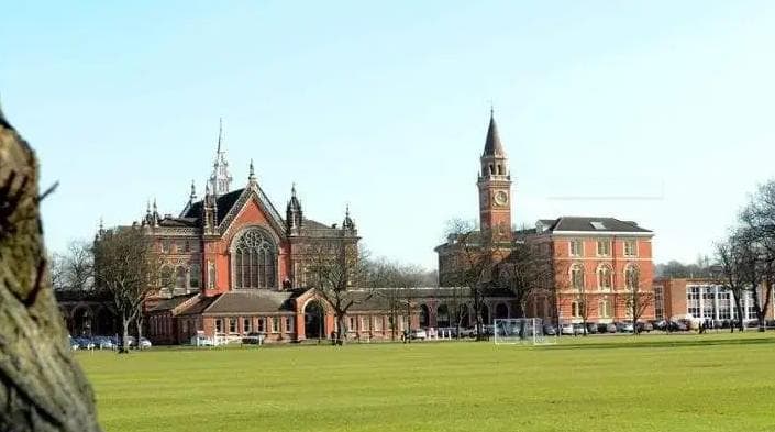 英国留学就业五大专业情况介绍