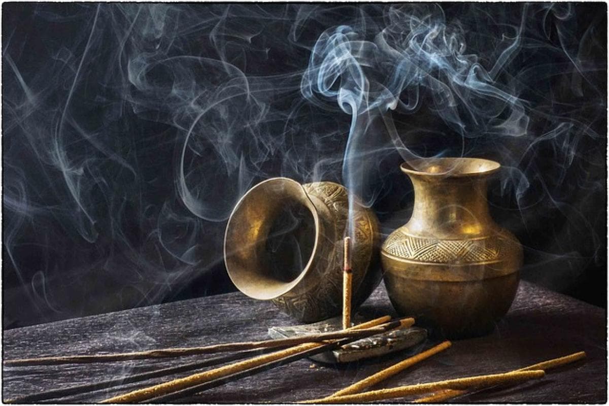 拜拜一定要用香吗？浅谈香在宗教仪式中的重要性与意义
