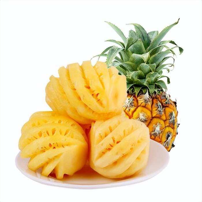 夏季吃菠萝，清热解暑，利尿消肿，增进食欲，美容护肤