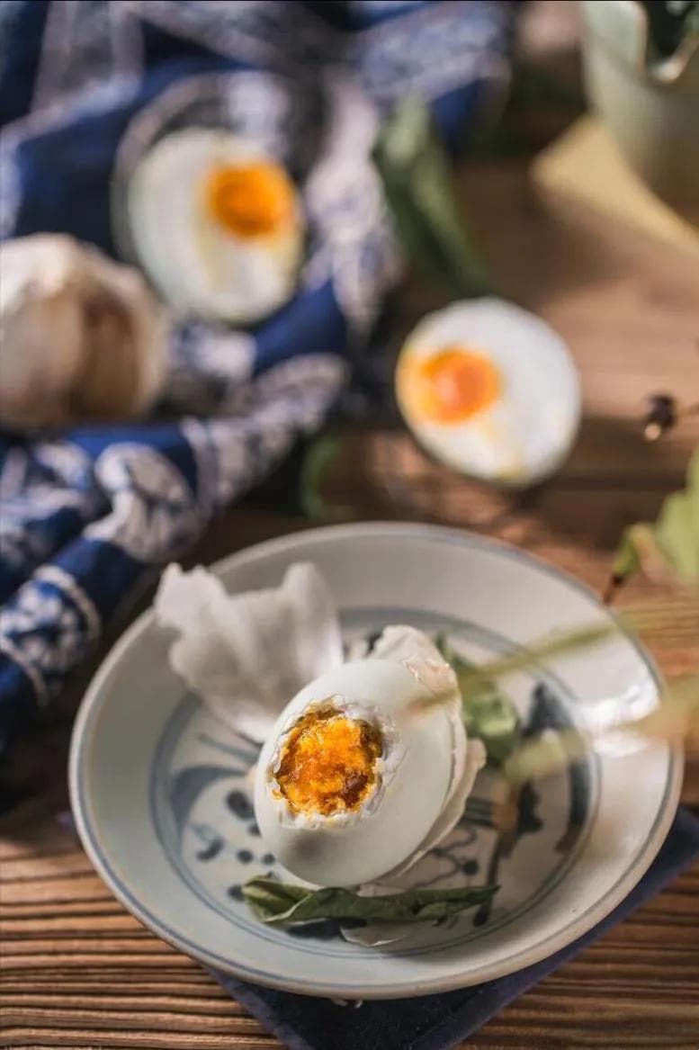 中国十大咸鸭蛋产地：从高邮到开平，品味各地特色美食