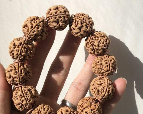 金刚菩提子的保养指南：清洁与保存技巧