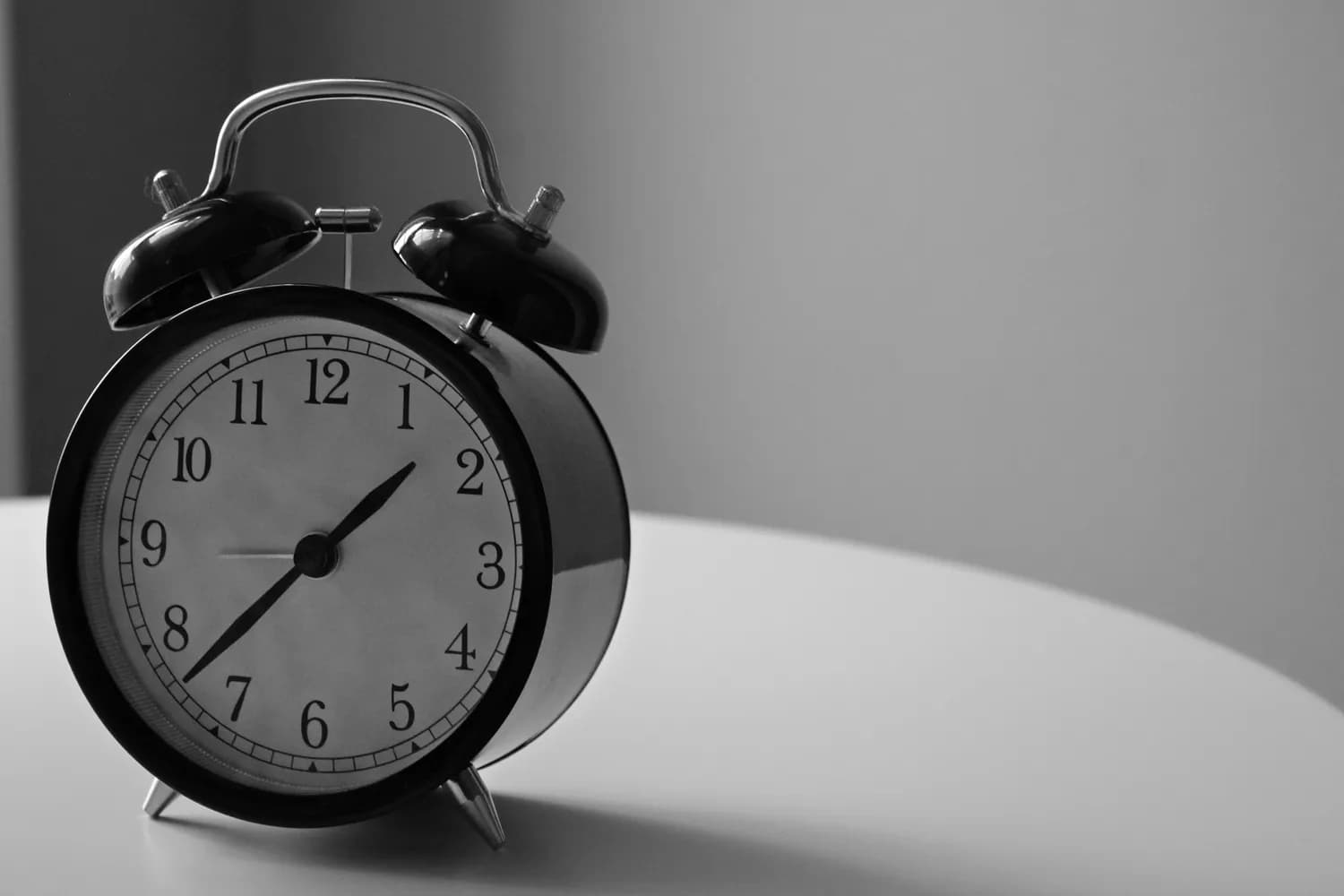哈佛研究：选错闹铃音乐影响健康，如何选择合适的闹铃音乐？