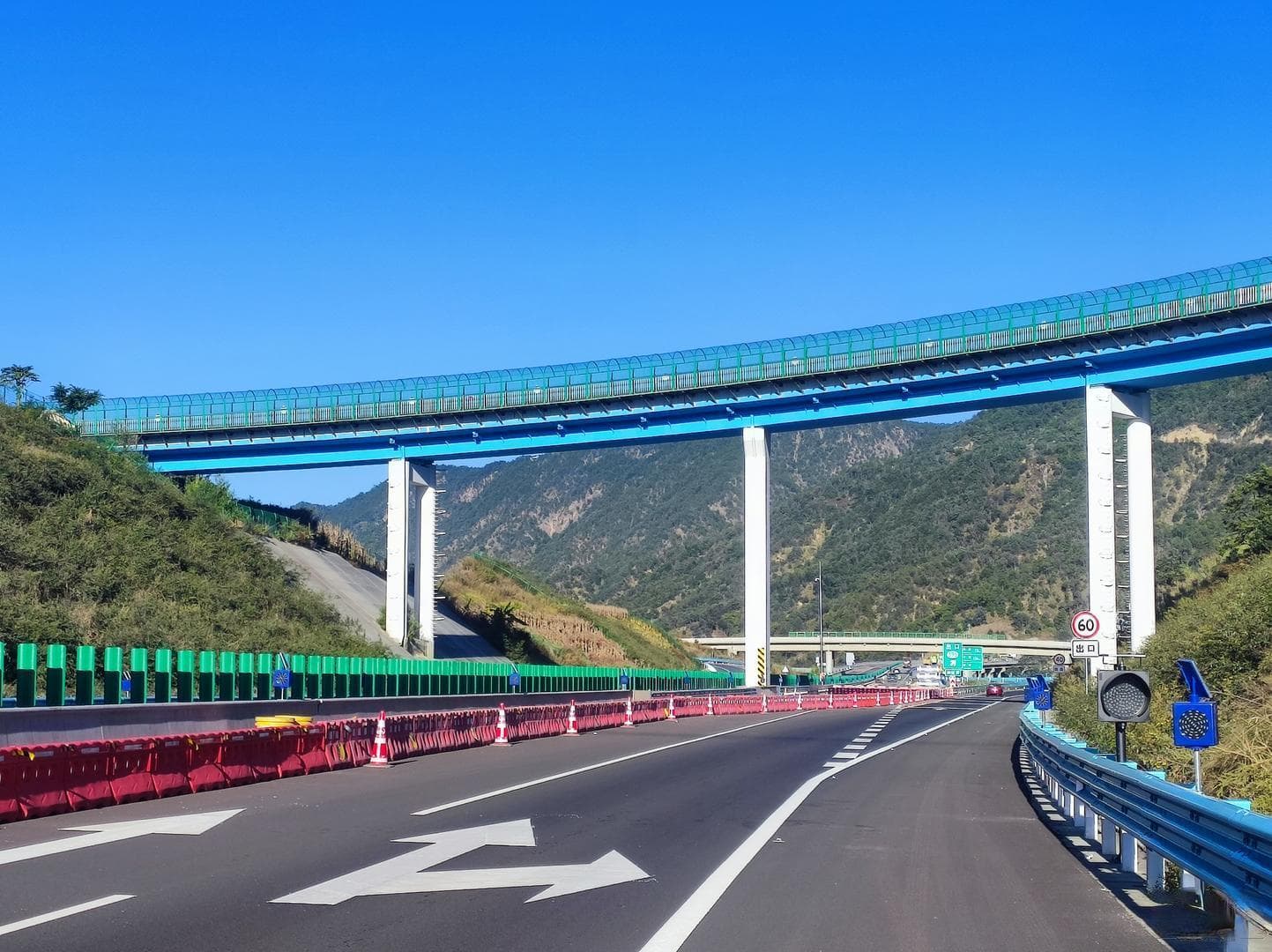 沿江高速公路会理至攀枝花段通车，两地车程缩短至1个多小时