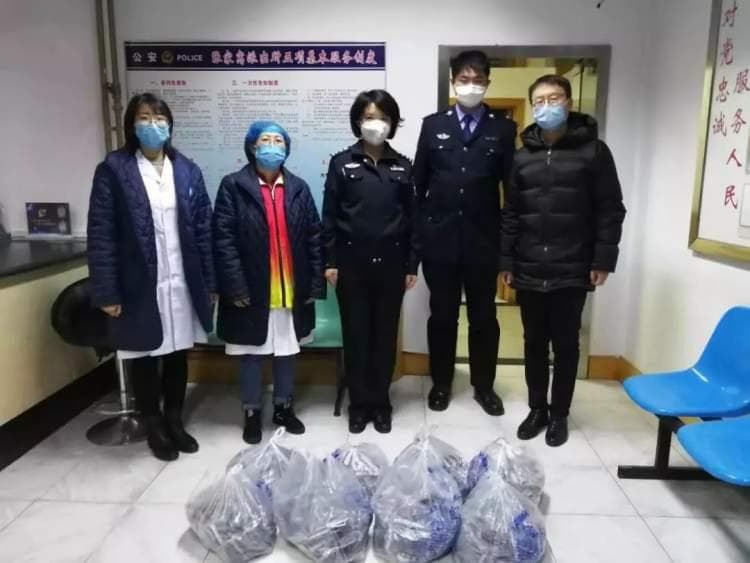 新冠疫情的初现与全球响应，从发现到全球抗疫行动