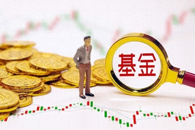 如何通过市场分析选择合适的基金指数？