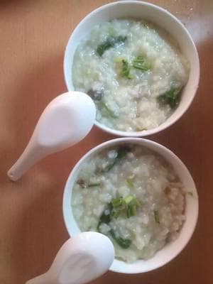 【步骤图】皮蛋瘦肉粥（纯电饭煲版）食谱大全和做法