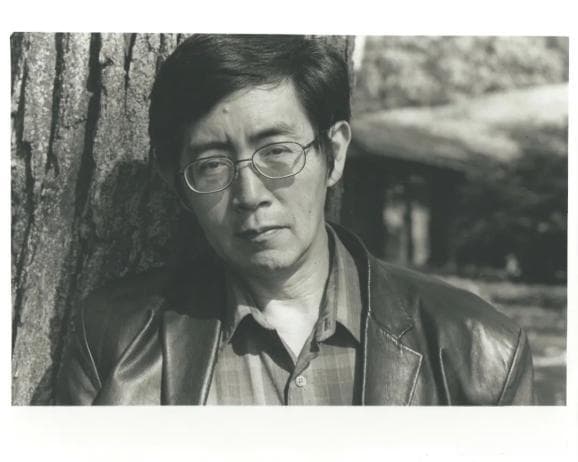 北岛新作《守夜》：我们都是守夜人，我们一道守望明天