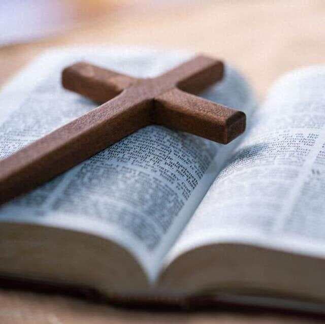 圣经 —— 一部影响深远的宗教经典到底讲了什么？