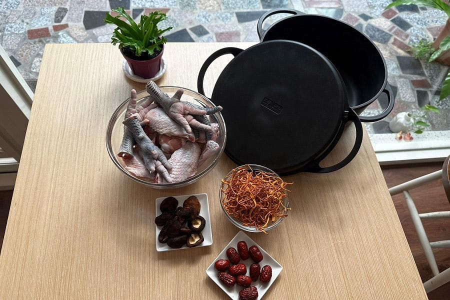 虫草花鸡汤：一道养生滋补的美味佳肴