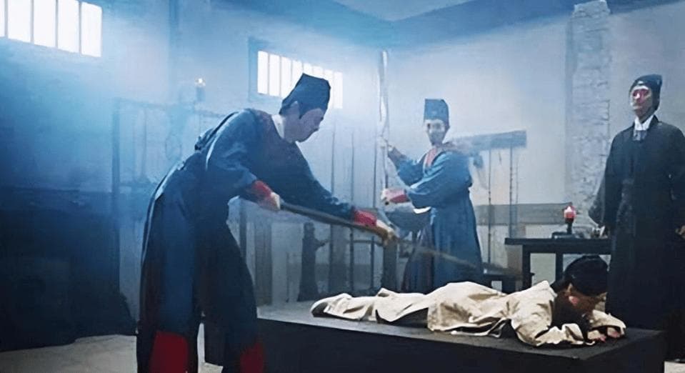 清代刑罚“一丈红”，到底有多残酷，为何嫔妃因此活不久？