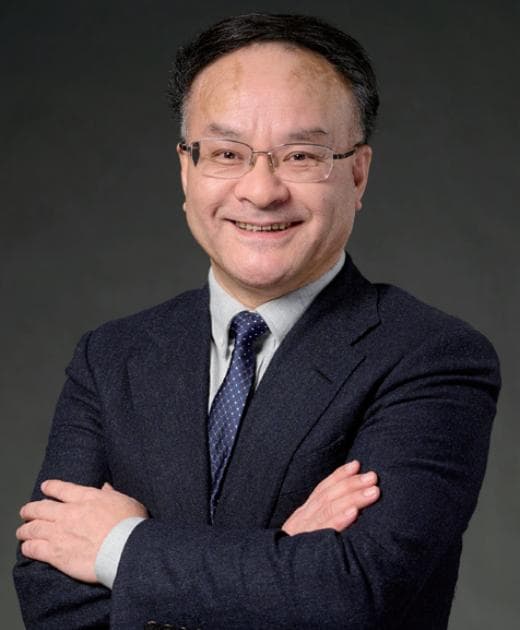 开展数字教育，教师要从技术上退出来，让学生去用技术
