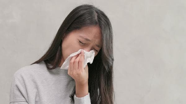 鼻甲肥大和鼻中隔偏曲的区别