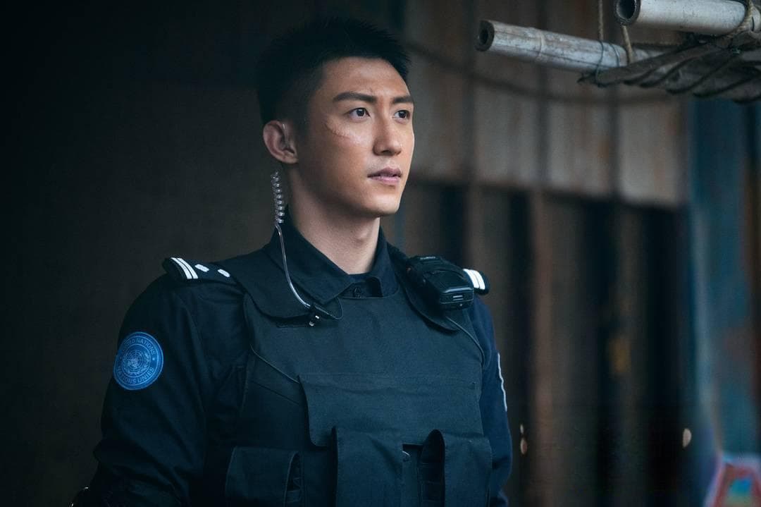 黄景瑜五一档票房破60亿：《维和防暴队》与《末路狂花钱》双片齐发