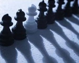表外业务的类型有哪些？表外业务的风险如何控制？