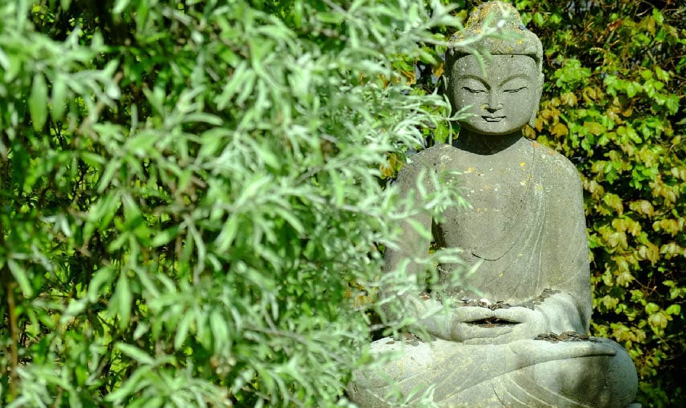 道教与佛教：两大宗教体系的交流与差异