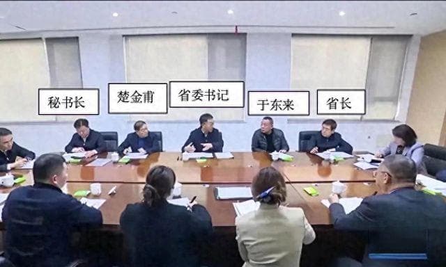 胖东来郑州首店即将开业，这场政企互动释放了什么信号？