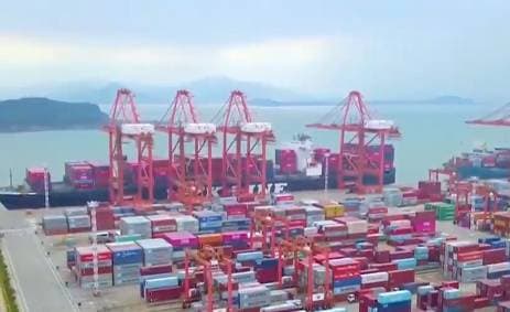 首批“丝路海运”智能集装箱启用：实现集装箱物流全程可视化