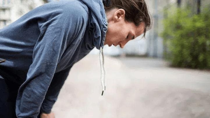 跑步时背部疼痛，该如何预防？