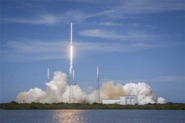 1天产1颗卫星！千帆星座第五批卫星成功发射：中国版星链加速中