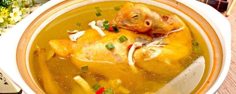 鸡汤常温下一天一夜能喝吗 鸡汤隔夜变酸怎么处理