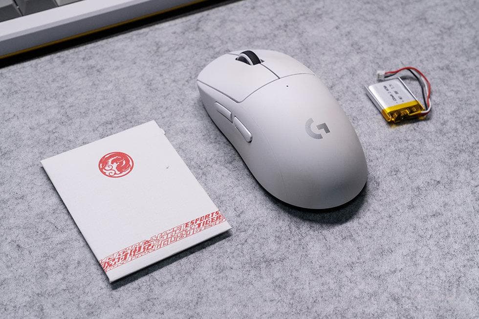 自己动手更换罗技GPW二代电池，彻底解决无法充电和续航问题