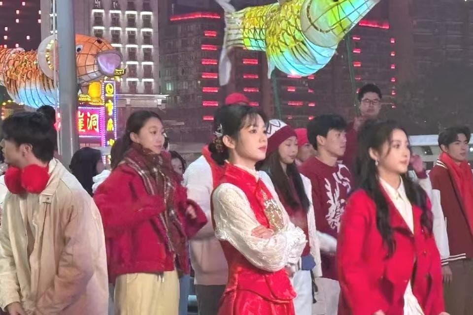 刘涛、白鹿、李子柒惊艳亮相2025春晚拉萨分会场