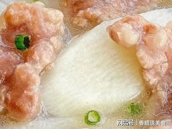 冬天寒冷，脾胃弱的人多吃八道菜，温补营养增强免疫，平稳过寒冬