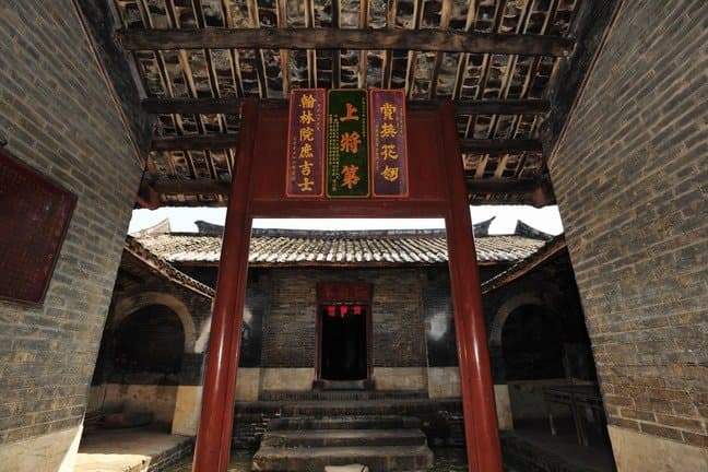 广西北海300年客家宗祠：光绪皇帝赐匾、翰林院士题联