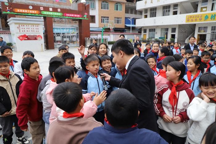 南丹法院：集结多校联动，“亮剑”校园欺凌