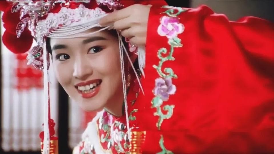 端庄与疯狂：巩俐版秋香的另类魅力