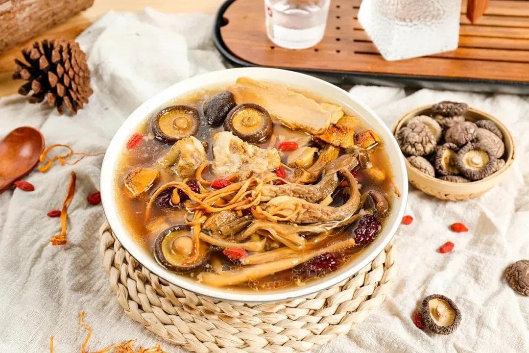 菌类食物：痛风患者的高嘌呤陷阱