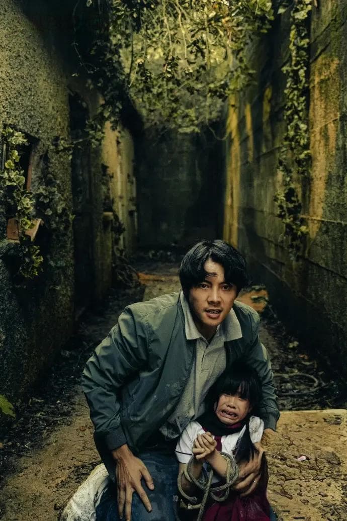 陈伟霆刘雅瑟主演港剧《太阳星辰》：跨时空缉凶背后的精彩对决与深刻情感