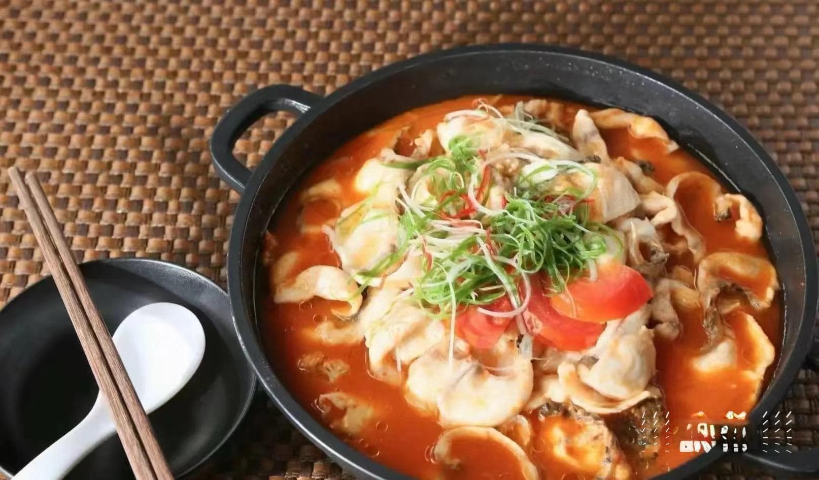 贵州酸汤：从地方特色到全国美食符号