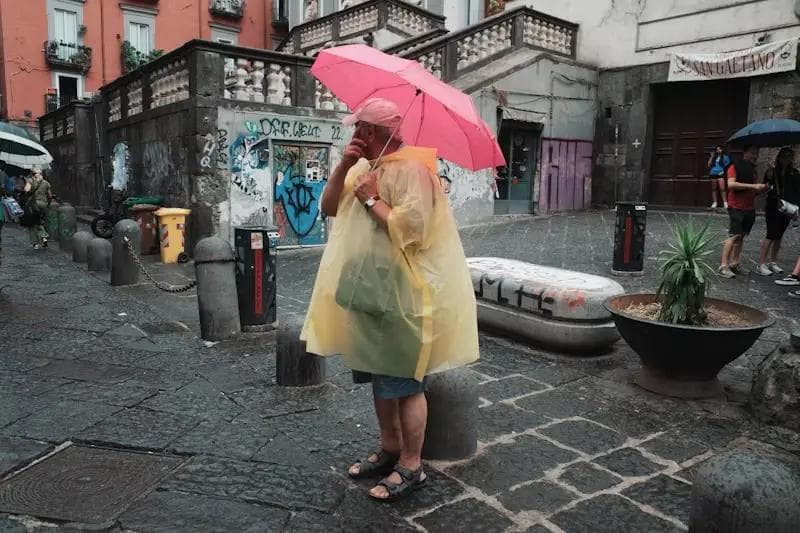那不勒斯当地人提供的 30 条住宿建议：美食与景点