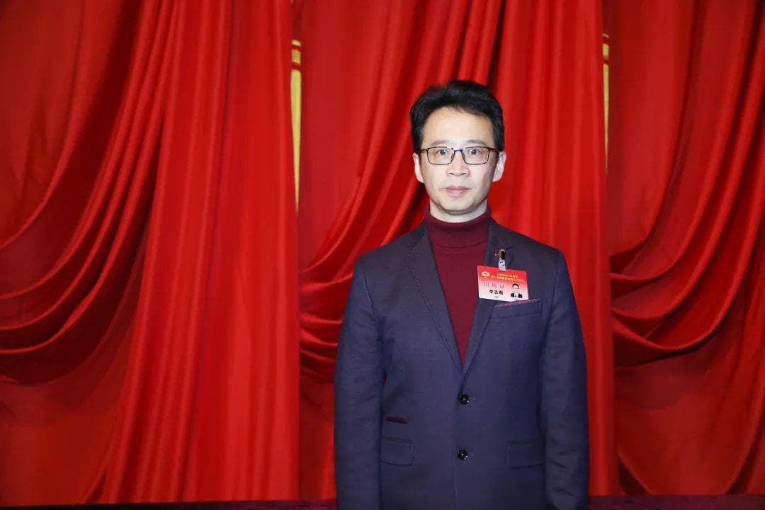 李志刚委员：深化教育综合改革，文理融合发展是关键