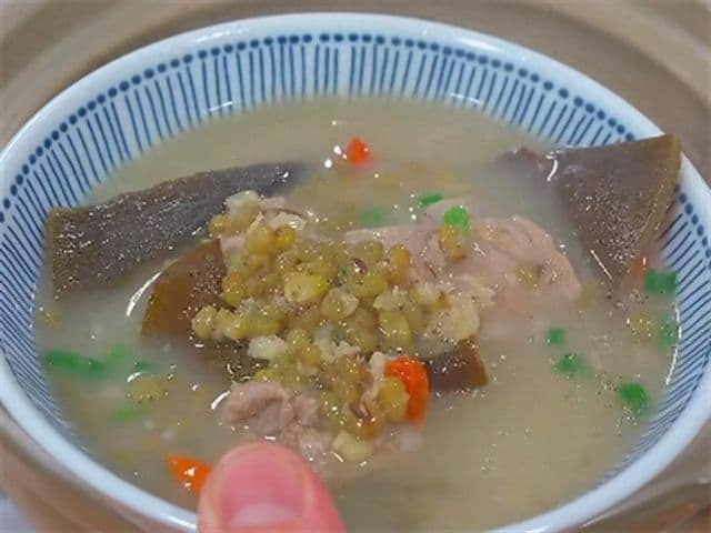 鲜美秘籍，解锁海带排骨汤的最佳炖煮之道，让味蕾沉醉的汤品盛宴