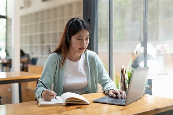 专升本可以直接考执业医师证吗？