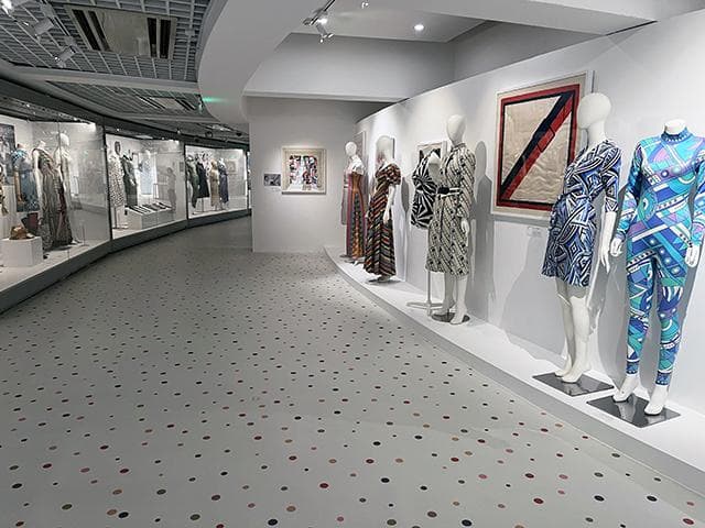 流行•先锋：20世纪波普艺术风格服饰展