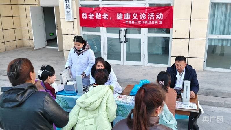 新疆老龄：普及健康知识护航老年人健康