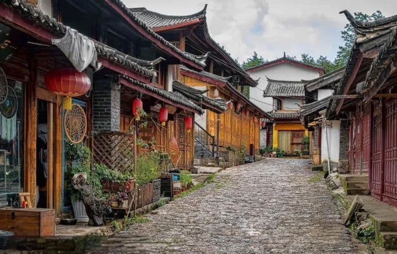 中国传统村落的地理脉络及建筑文化特色