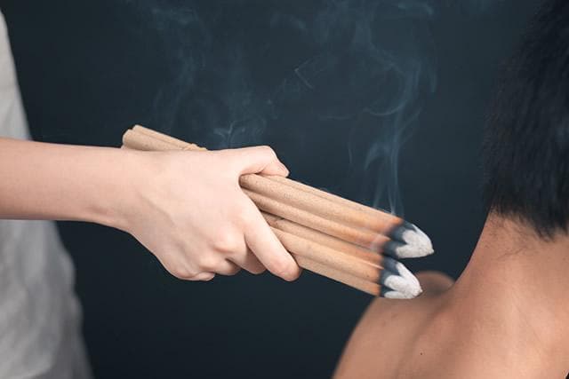 常见艾灸穴位及功效：从定位到施灸方法详解