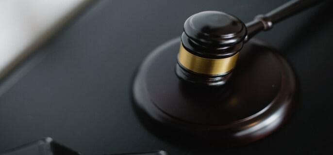 新车被碰要求对方赔偿怎么办